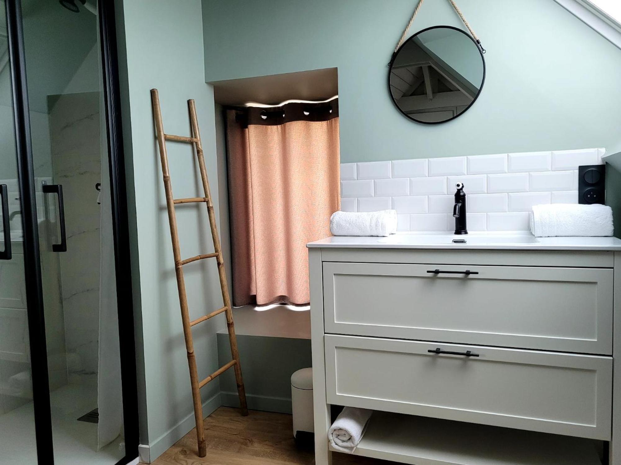 Le Jardin Medicis Avec Spa Privatif Tredion 外观 照片